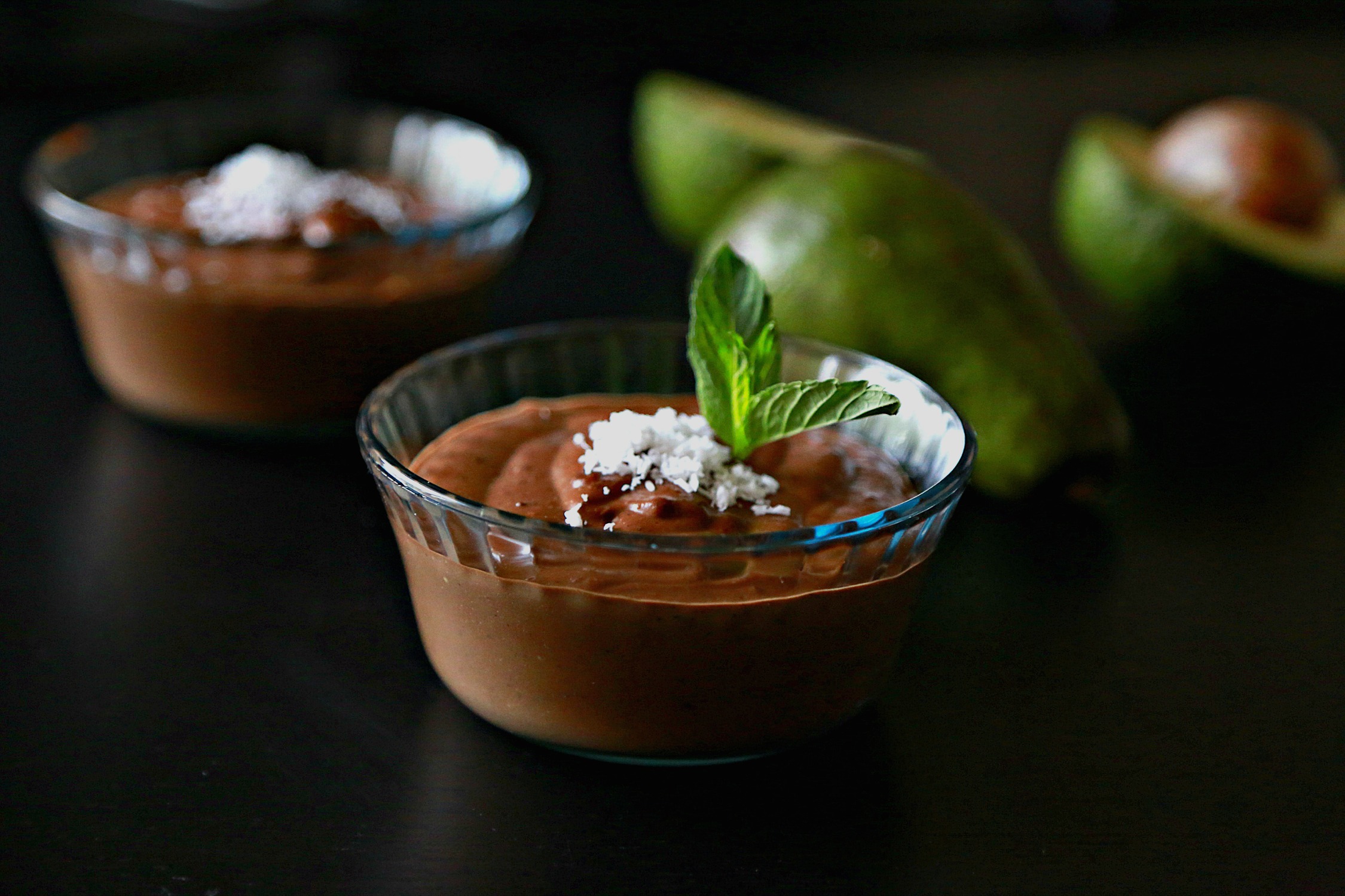 Chocolate avocado pudding 1