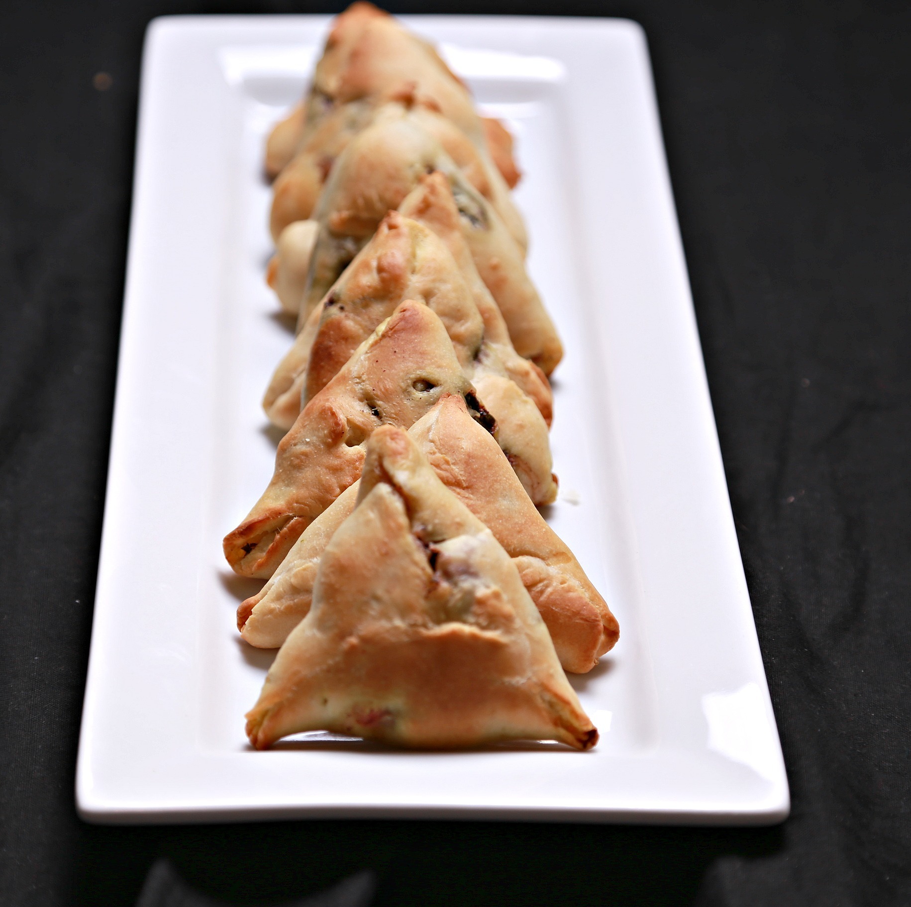 Arabic Spinach pastries (Fatayer Sbankh)