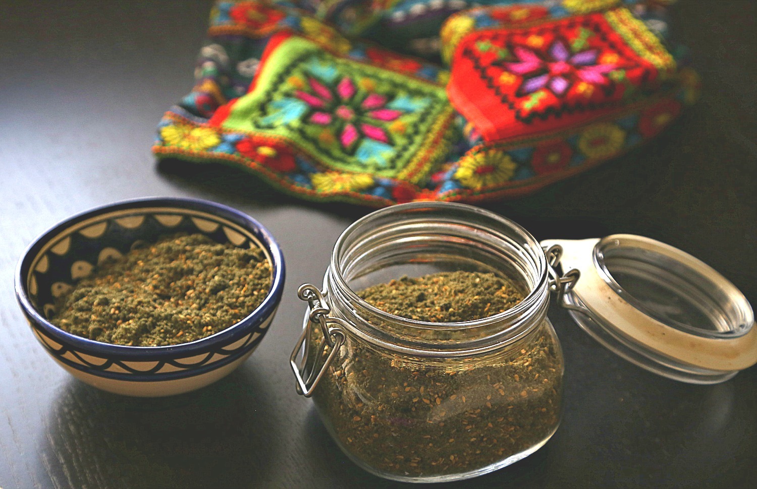 Homemade Middle Eastern Za'atar Spice Recipe + How to Use it