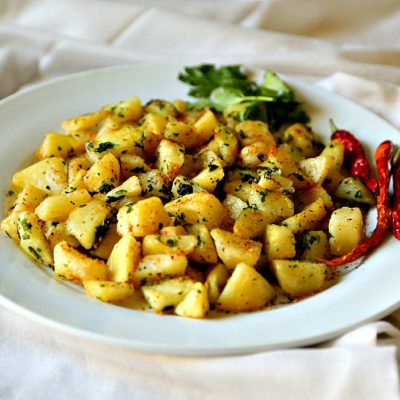 Arabic Spicy Potato with Cilantro (Batatta Harrah)