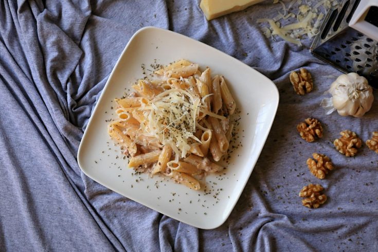 Garlicky Walnut Pasta with Cashew Cream {Gluten Free}