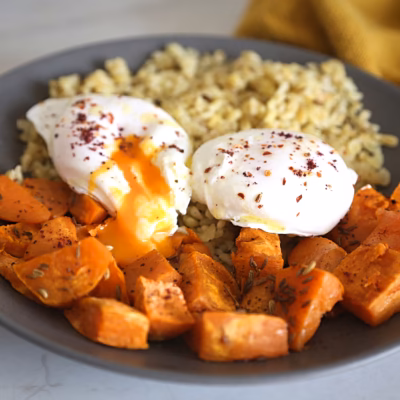 Sweet Potato & Bulgur Breakfast Bowl with Fennel Seeds & Soft Egg